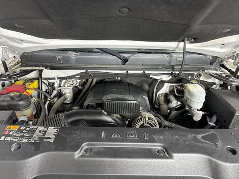 Used 2011 Chevrolet Silverado 2500 LT w/ Interior Plus Package RWD image 27
