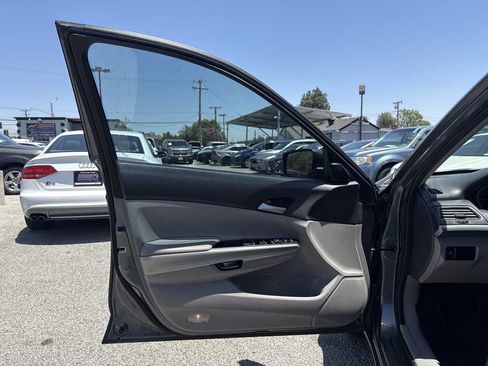 Used 2010 Honda Accord EX image 6
