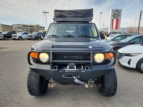 Used 2008 Toyota FJ Cruiser 4WD image 8