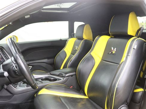 Used 2018 Dodge Challenger R/T Scat Pack RWD image 17