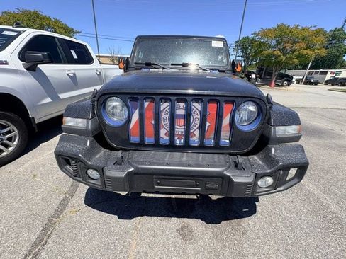 Used 2020 Jeep Wrangler Unlimited Sahara AWD/4WD image 7