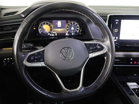 Used 2024 Volkswagen Atlas Cross Sport SEL AWD/4WD image 38