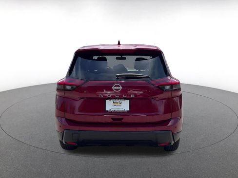 Used 2025 Nissan Rogue SV FWD image 11
