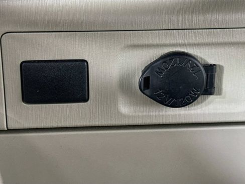 Used 2014 Toyota Prius V Three FWD image 31