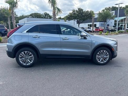 Used 2024 Cadillac XT4 Premium Luxury w/ Active Safety Package FWD image 4