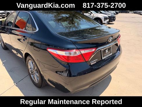 Used 2016 Toyota Camry SE FWD image 2