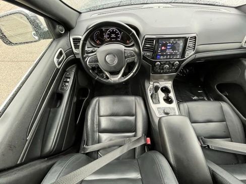 Used 2021 Jeep Grand Cherokee Limited AWD/4WD image 23