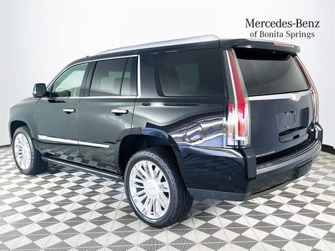 Used 2017 Cadillac Escalade Platinum AWD/4WD image 5