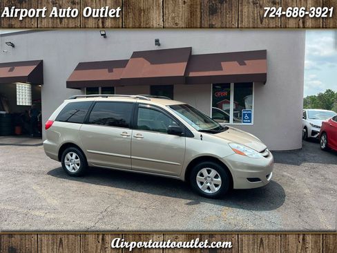 Used 2006 Toyota Sienna LE FWD image 1