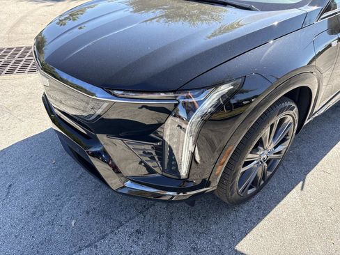 New 2026 Cadillac Optiq Sport 2 image 10