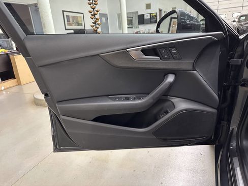 Used 2019 Audi A4 2.0T Premium w/ Convenience Package image 10