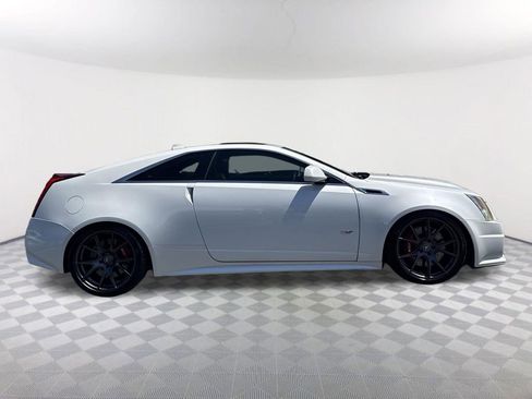 Used 2015 Cadillac CTS V RWD image 4
