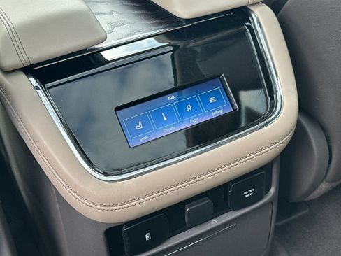 Used 2024 Lincoln Navigator L Reserve AWD/4WD image 15