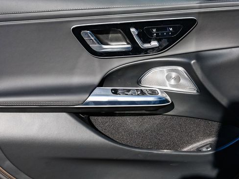 New 2026 Mercedes-Benz E 53 AMG e 4MATIC Sedan image 21