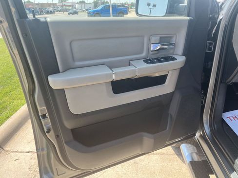 Used 2012 RAM 2500 SLT AWD/4WD image 15