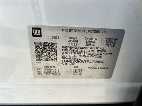 Used 2023 Chevrolet Traverse LT w/ Rear Camera Mirror Package image 32