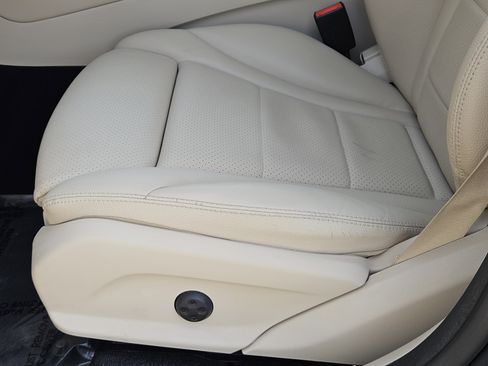 Used 2018 Mercedes-Benz GLC 300 GLC 300 image 24