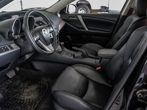 Used 2012 MAZDA MAZDA3 i Grand Touring w/ Tech Pkg FWD image 14