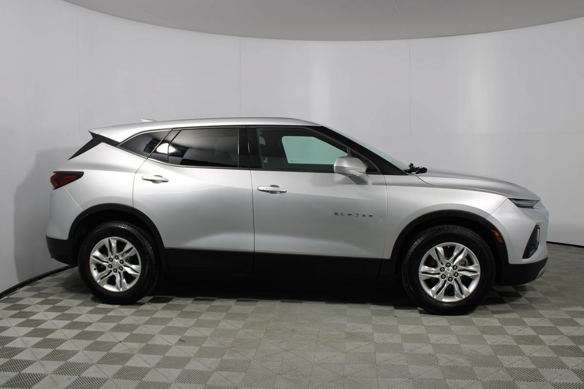 Used 2020 Chevrolet Blazer LT FWD image 29