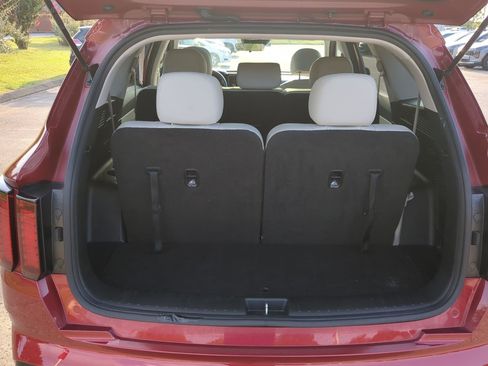 Certified 2022 Kia Sorento S w/ Panoramic Sunroof Package FWD image 22