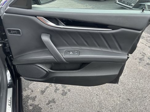 Used 2022 Maserati Ghibli Modena Q4 image 22