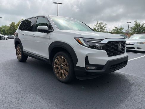 Used 2023 Honda Passport EX-L image 5