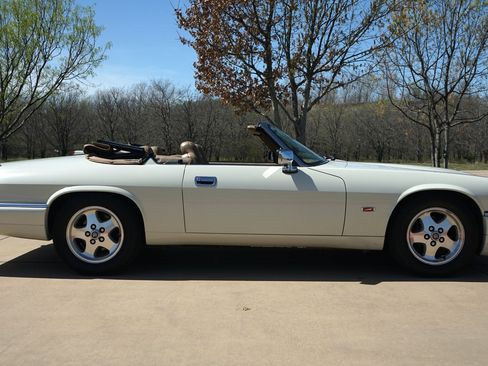 Used 1995 Jaguar XJS 4.0 Convertible RWD image 18