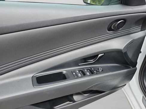 New 2026 Hyundai Elantra Sport image 15