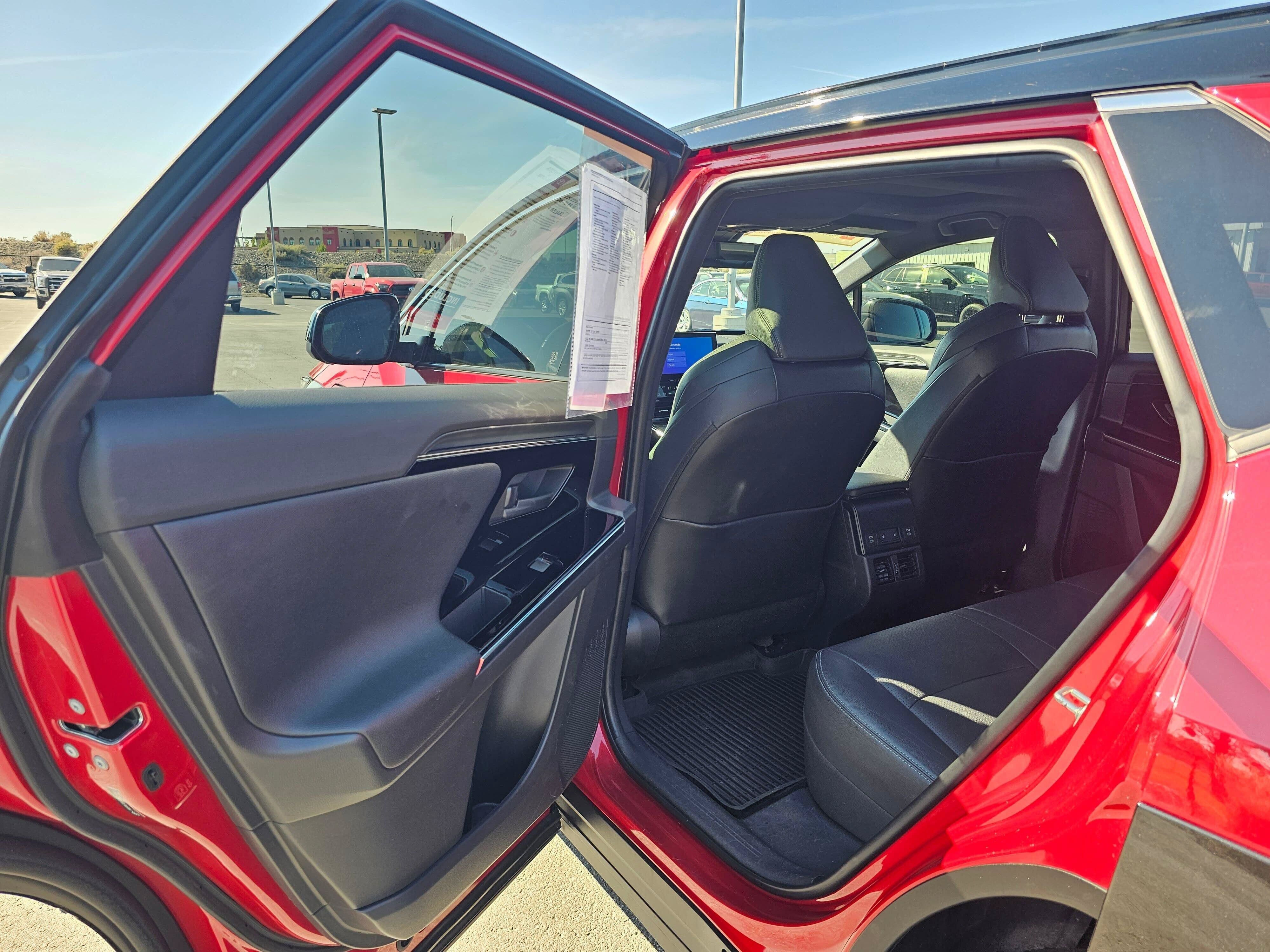 Used 2023 Toyota bZ4X AWD image 13