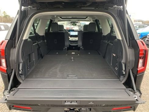 New 2025 Ford Expedition Max Active image 29