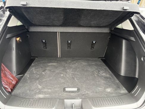 Used 2024 Chevrolet Trax ACTIV w/ Driver Confidence Package image 21