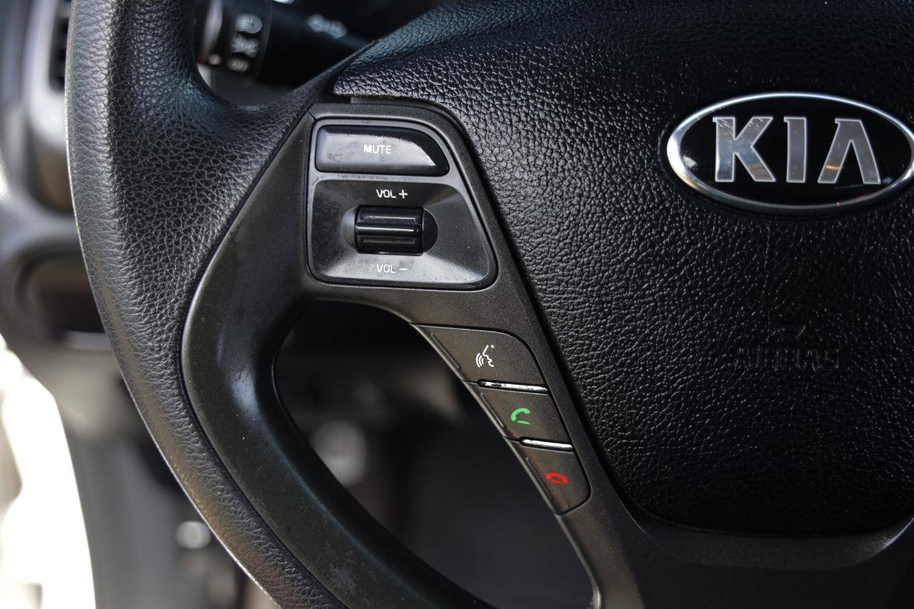 Used 2016 Kia Forte LX FWD image 25