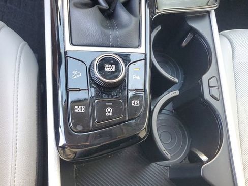 Certified 2025 Kia Sportage EX image 27