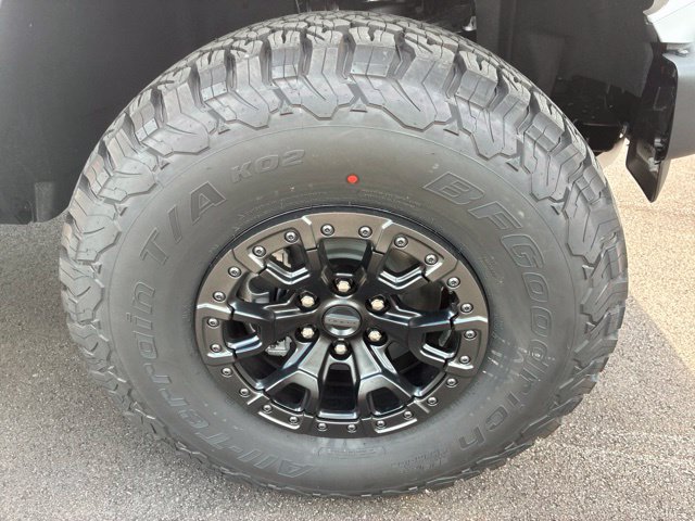 New 2026 Ford Bronco Raptor w/ Interior Carbon Fiber Pack AWD/4WD image 15