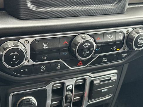 Used 2020 Jeep Gladiator Sport w/ Quick Order Package 24S image 20