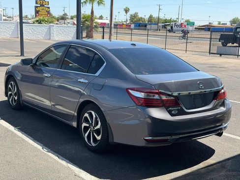Used 2016 Honda Accord EX image 5