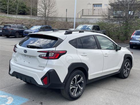 Certified 2025 Subaru Crosstrek 2.0i Premium image 5
