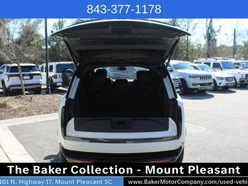 Used 2023 Land Rover Range Rover SE AWD/4WD image 7