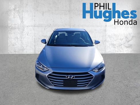 Used 2017 Hyundai Elantra SE image 2