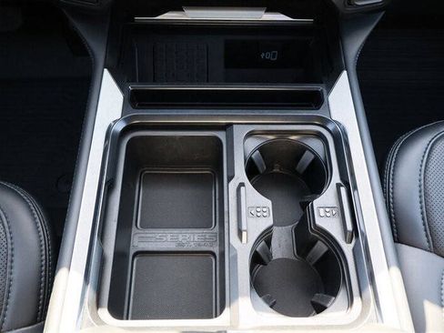 Used 2025 Ford F350 Platinum AWD/4WD image 27