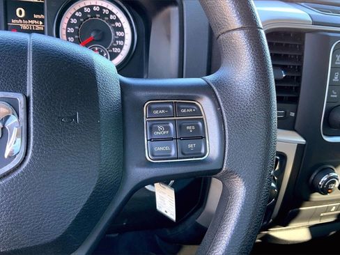 Used 2019 RAM 1500 Classic SLT image 18