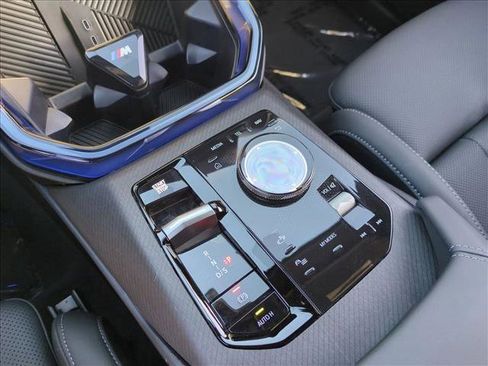 Certified 2025 BMW X3 xDrive30i w/ M Sport Package image 12