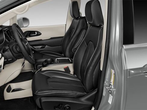 Used 2025 Chrysler Pacifica Limited FWD image 10