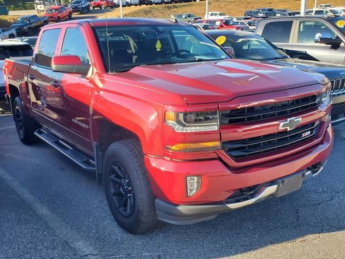Used 2018 Chevrolet Silverado 1500 LT w/ All Star Edition image 2