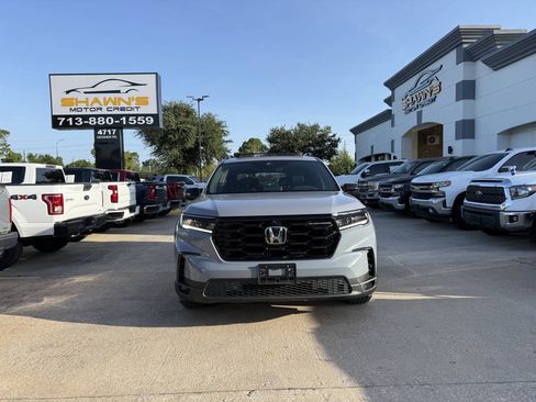 Used 2025 Honda Pilot Black Edition image 44