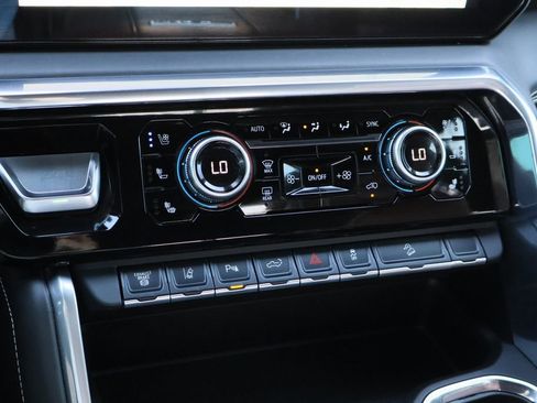 New 2026 GMC Sierra 2500 Denali Ultimate image 11