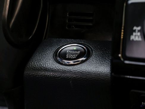 Used 2022 Ford F250 Lariat w/ Black Appearance Package image 69