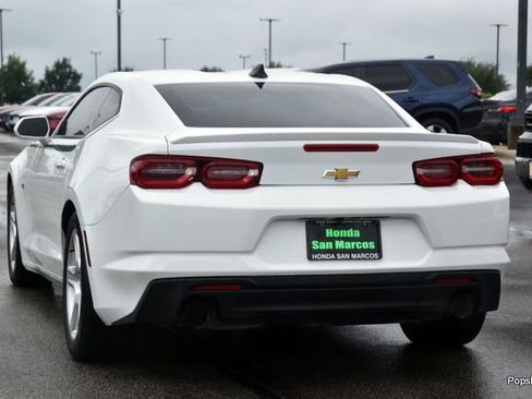 Used 2023 Chevrolet Camaro LT RWD image 5