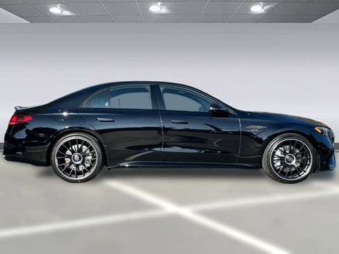 New 2026 Mercedes-Benz E 53 AMG e 4MATIC Sedan image 8