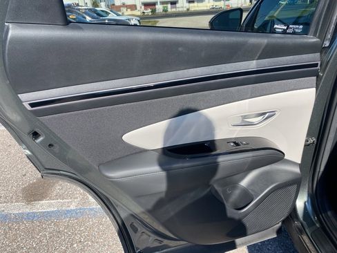 Used 2022 Hyundai Tucson Limited image 12